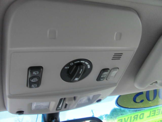 Cadillac SRX 2005 photo 8