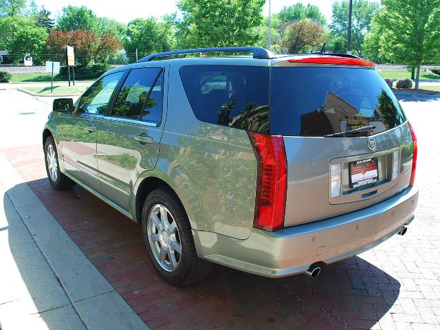 Cadillac SRX 2005 photo 12