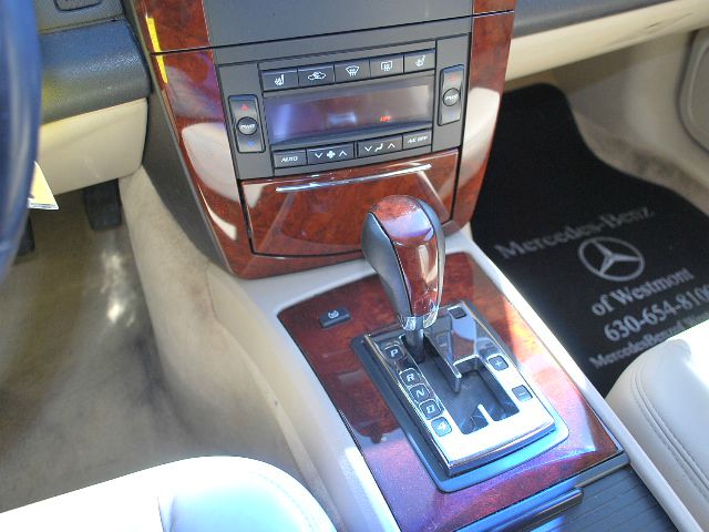 Cadillac SRX 2005 photo 22