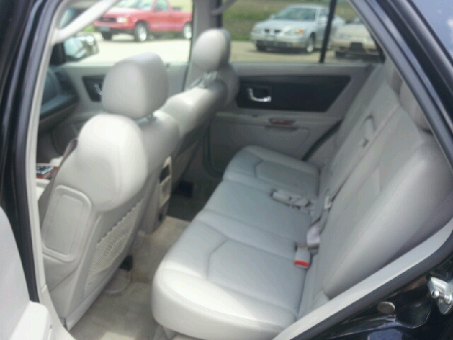 Cadillac SRX 2005 photo 1