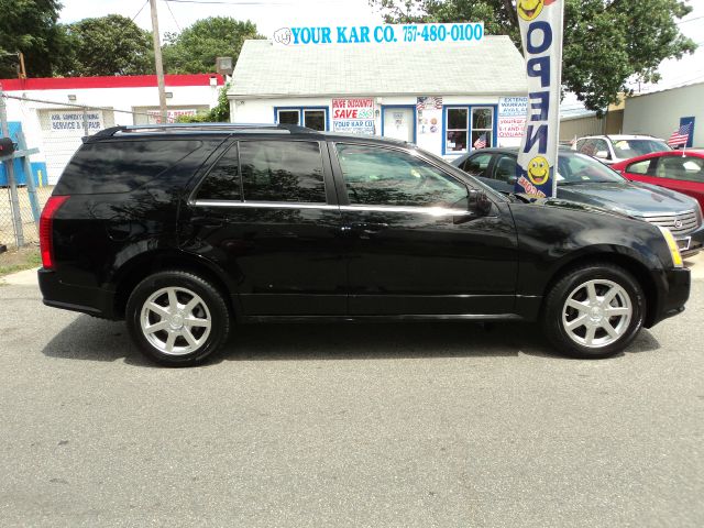 Cadillac SRX 2005 photo 1