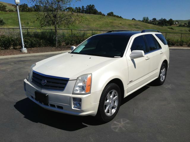 Cadillac SRX 2005 photo 1