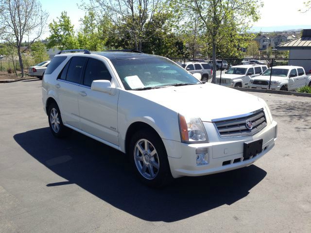 Cadillac SRX 2005 photo 4