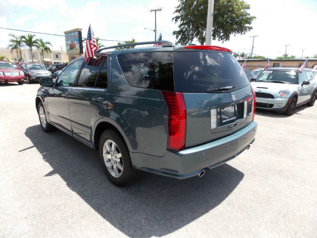 Cadillac SRX 2006 photo 2