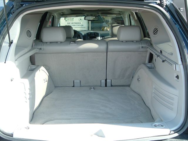 Cadillac SRX 2006 photo 2