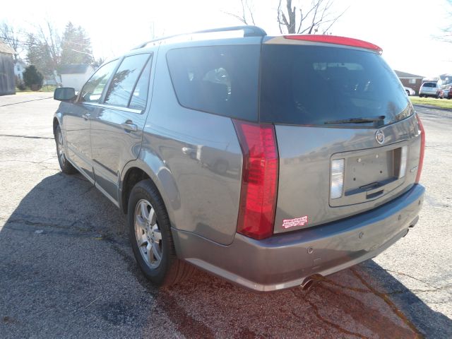 Cadillac SRX 2006 photo 2