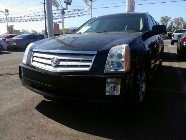 Cadillac SRX 2006 photo 2