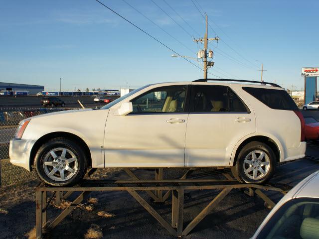 Cadillac SRX 2006 photo 1