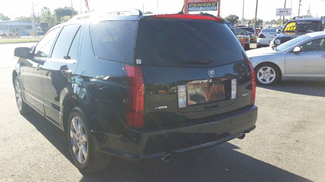 Cadillac SRX 2006 photo 1