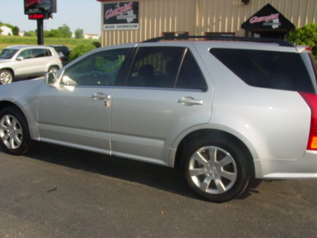 Cadillac SRX 2006 photo 1