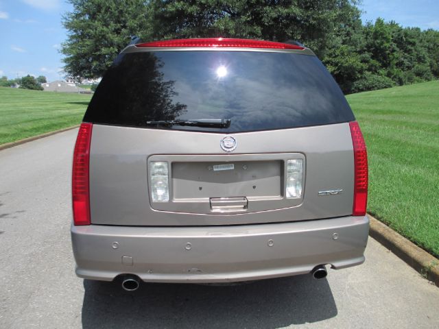 Cadillac SRX 2006 photo 1