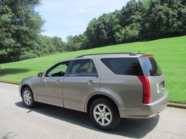 Cadillac SRX 2006 photo 2