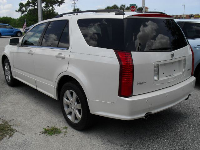 Cadillac SRX 2006 photo 2