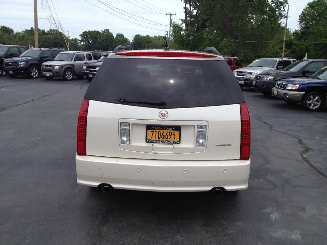 Cadillac SRX 2006 photo 11