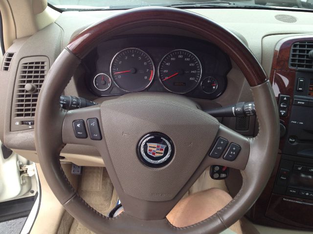 Cadillac SRX 2006 photo 8