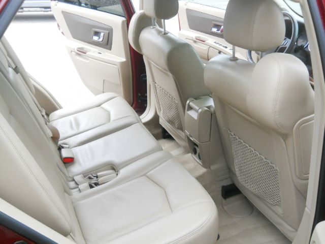 Cadillac SRX 2006 photo 10