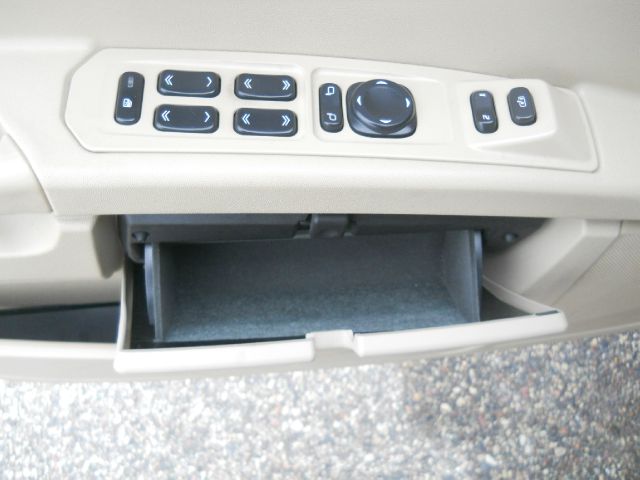 Cadillac SRX 2006 photo 13