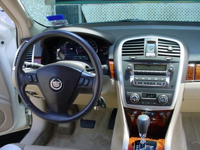 Cadillac SRX 2007 photo 4