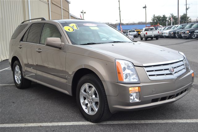 Cadillac SRX Base Unspecified