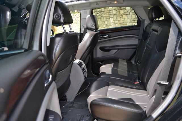 Cadillac SRX 2010 photo 3