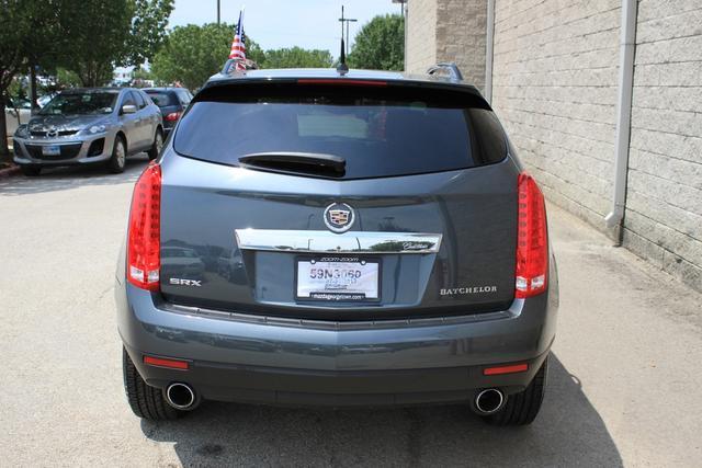 Cadillac SRX 2010 photo 4