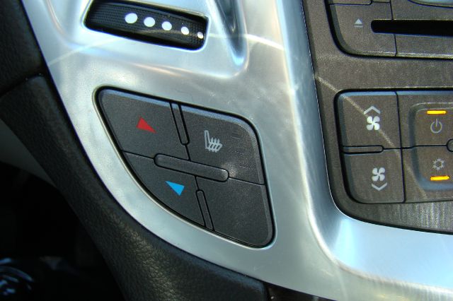 Cadillac SRX 2010 photo 15