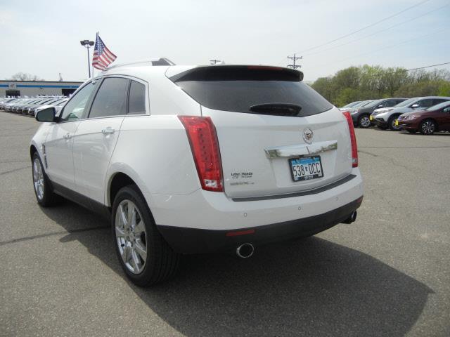 Cadillac SRX 2010 photo 15