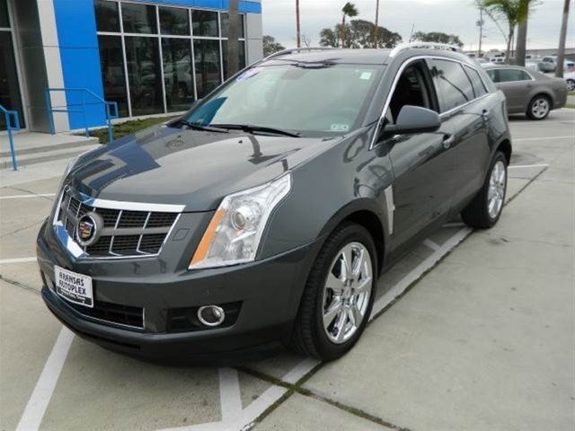 Cadillac SRX 2011 photo 1