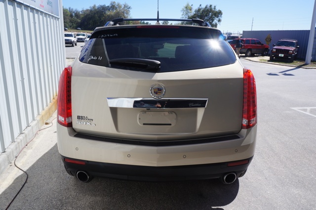 Cadillac SRX 2011 photo 3