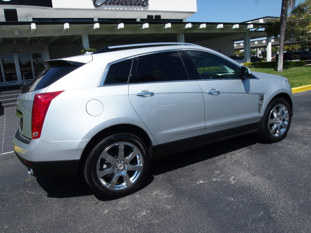 Cadillac SRX 4dr Sdn I4 Auto 1.8 S Unspecified