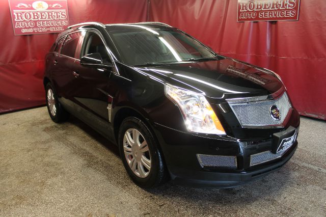 Cadillac SRX 2011 photo 2