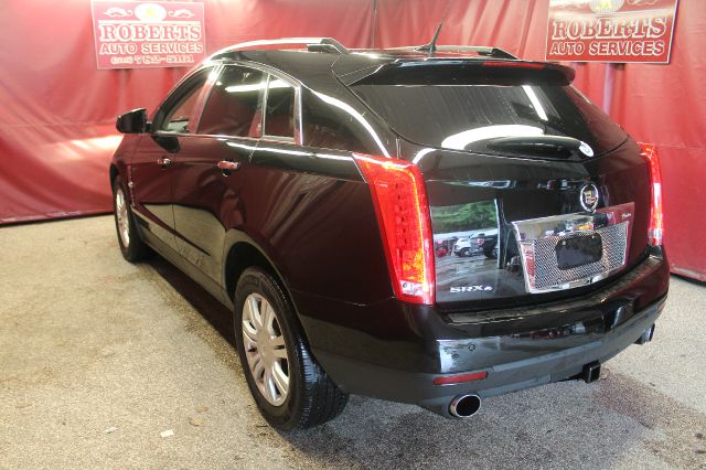 Cadillac SRX 2011 photo 3