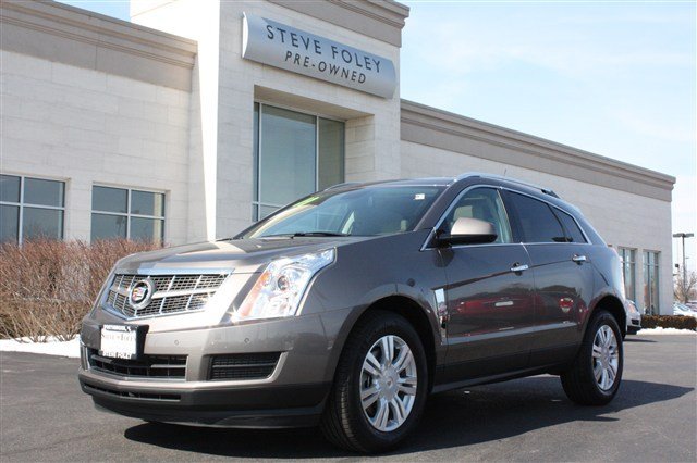 Cadillac SRX 2011 photo 2