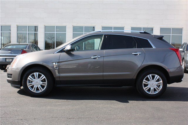 Cadillac SRX 2011 photo 4