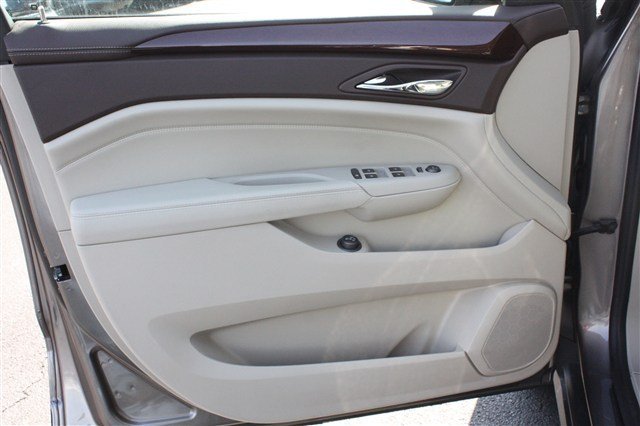 Cadillac SRX 2011 photo 5