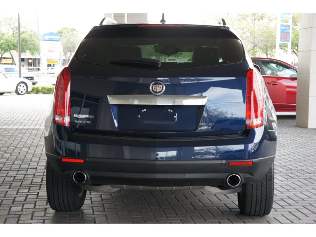 Cadillac SRX 2011 photo 3