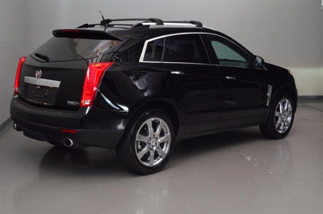 Cadillac SRX 2011 photo 1