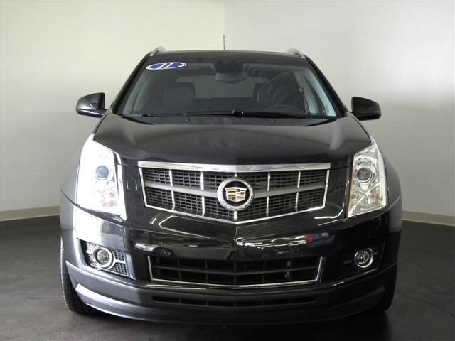 Cadillac SRX 2011 photo 1