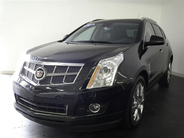 Cadillac SRX 2011 photo 2