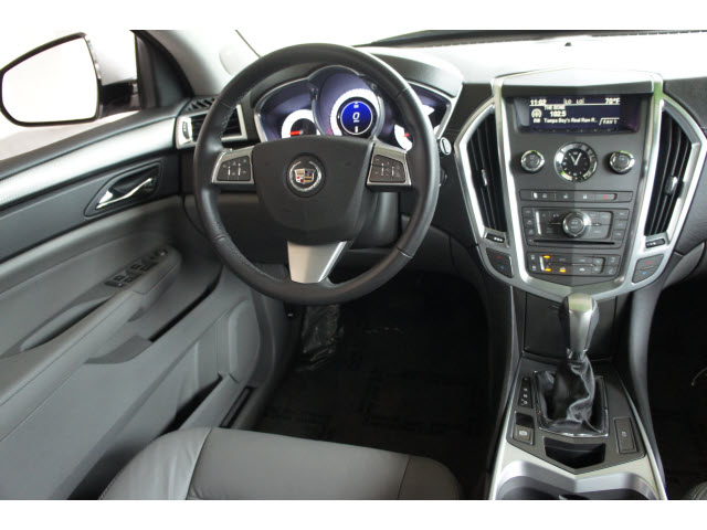 Cadillac SRX 2011 photo 3