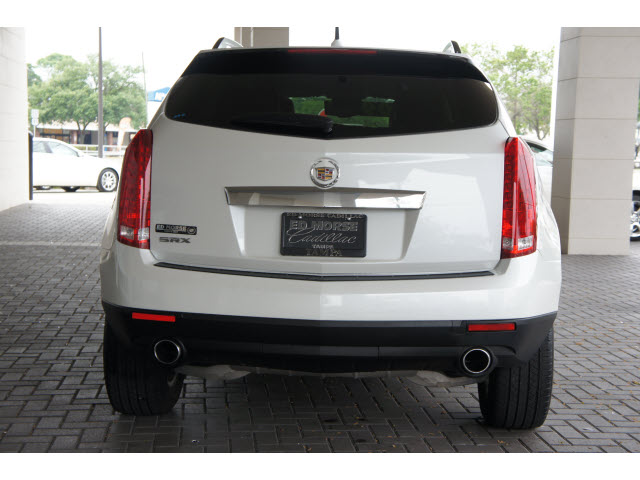 Cadillac SRX 2011 photo 4