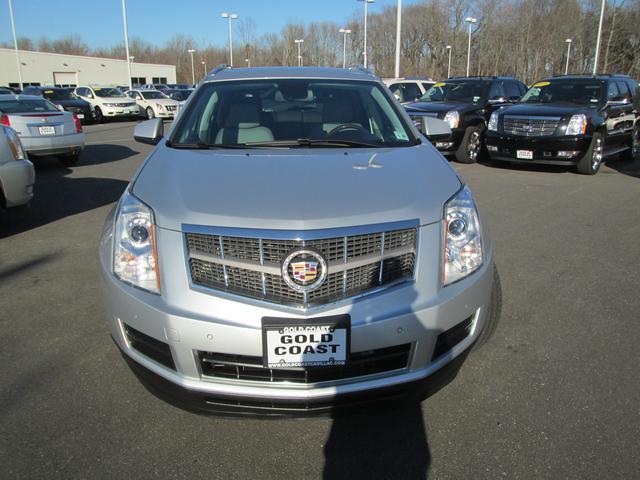 Cadillac SRX 2011 photo 3