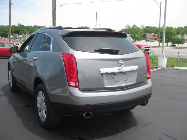 Cadillac SRX 2011 photo 1