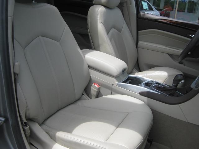 Cadillac SRX 2011 photo 3