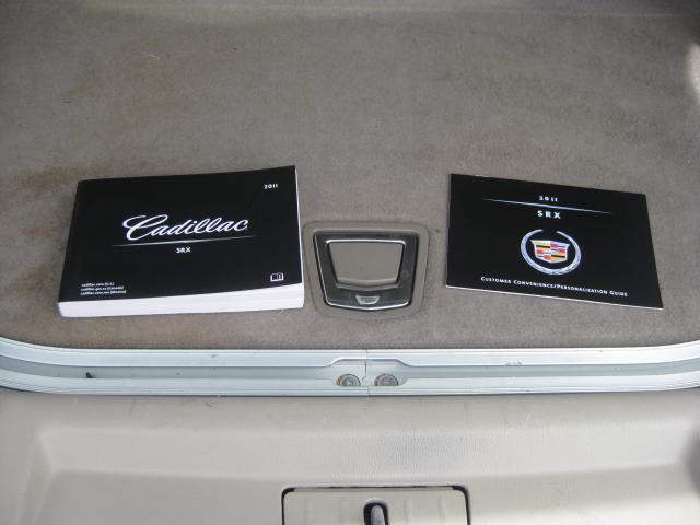 Cadillac SRX 2011 photo 6