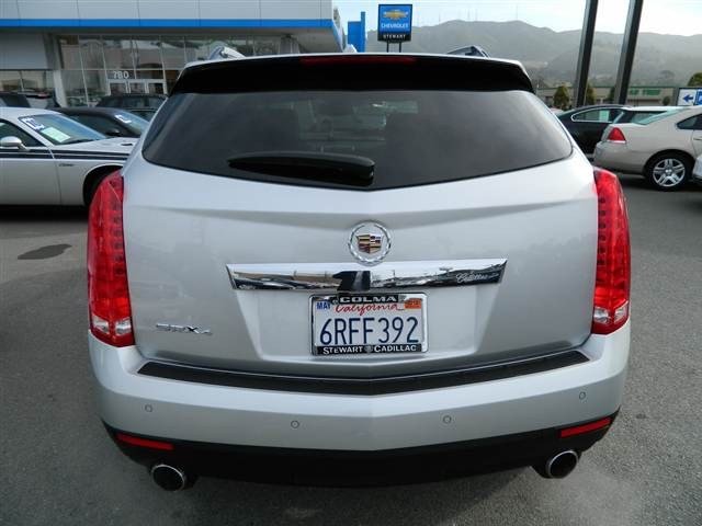 Cadillac SRX 2011 photo 4