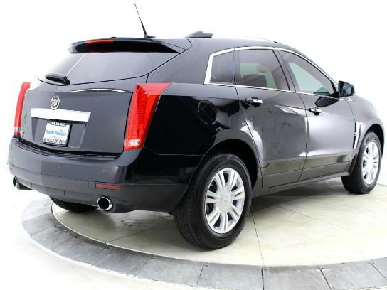 Cadillac SRX 2011 photo 2