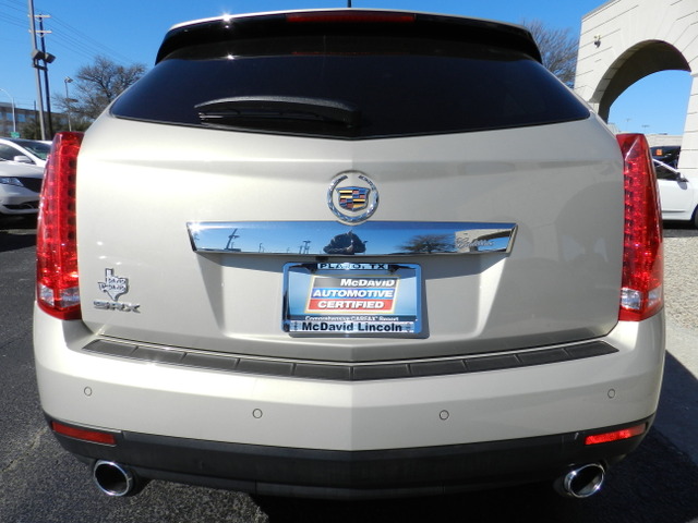 Cadillac SRX 2011 photo 1