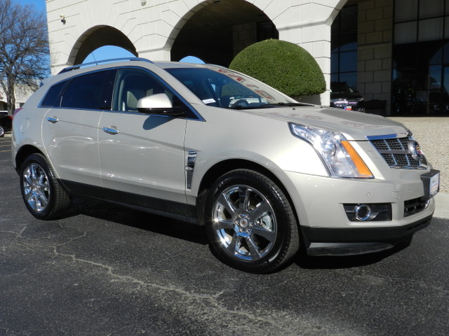 Cadillac SRX 2011 photo 4