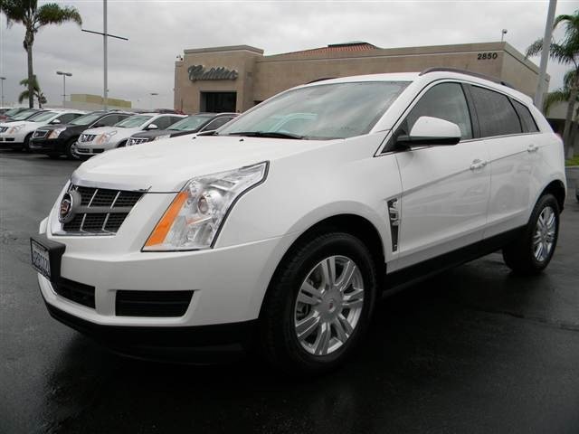 Cadillac SRX Base Unspecified